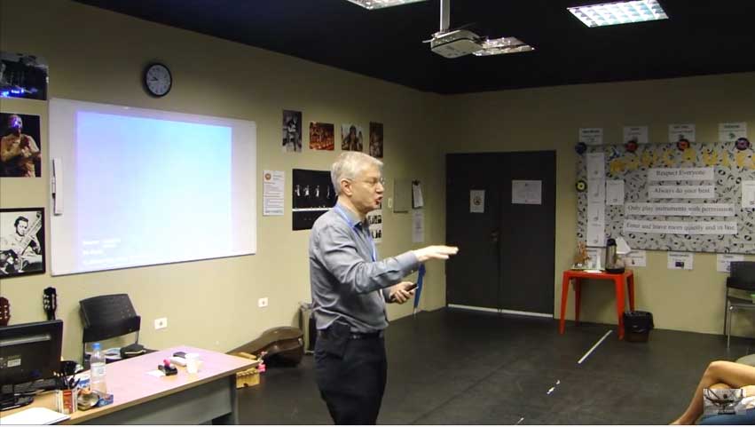 Yaron Brook talks to young entrepreneurs in Brazil